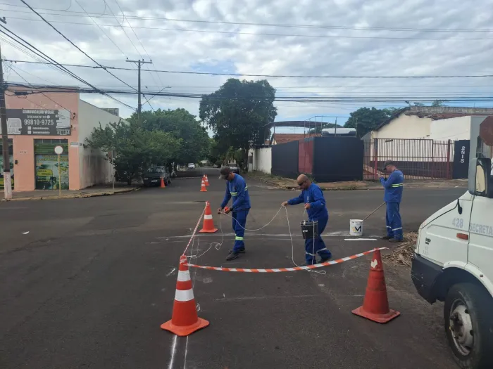 Trabalho de zeladoria mantém Araçatuba limpa e segura