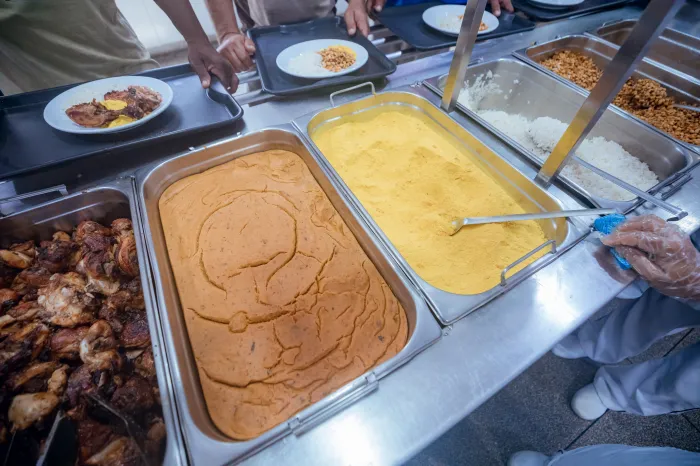 Para celebrar a Páscoa, Restaurante Popular oferece almoço especial nesta quinta-feira (2)