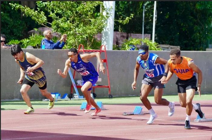 Bartolomeu Chaves (segundo da esquerda pra direita), atleta do Time São Paulo que representará o Brasil