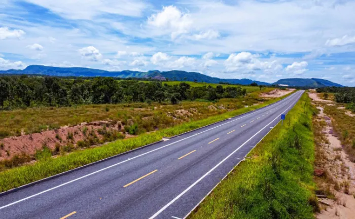 Com 38,18 km de extensão e investimento de R$ 65,8 milhões, rodovia TO-387 fortalece a integração regional e o escoamento da produção no sudeste do estado - Foto: Adilvan Nogueira/Governo do Tocantins