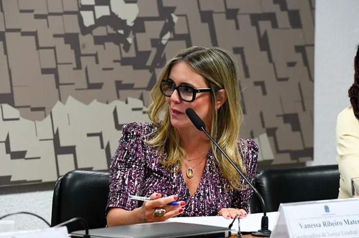 Vanessa Ribeiro Mateus, da Associação dos Magistrados Brasileiros, uma das convidadas - Foto: Marcos Oliveira/Agência Senado