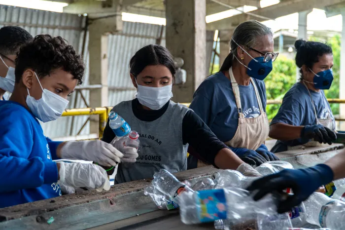 Projeto leva estudantes da rede estadual ao Centro de Gerenciamento de Resíduos de Bertioga