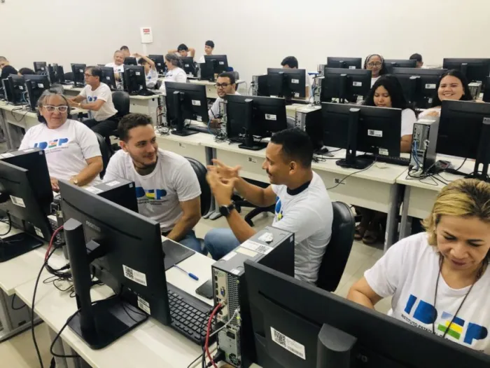 Com a oferta de cursos remotos e presenciais, educação profissional chega a todas as regiões do estado, capacitando estudantes dos 52 municípios rondonienses