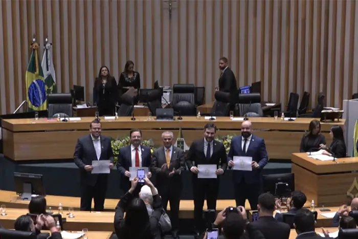 CLDF homenageia cinco anos do BNI no Distrito Federal em sessão solene