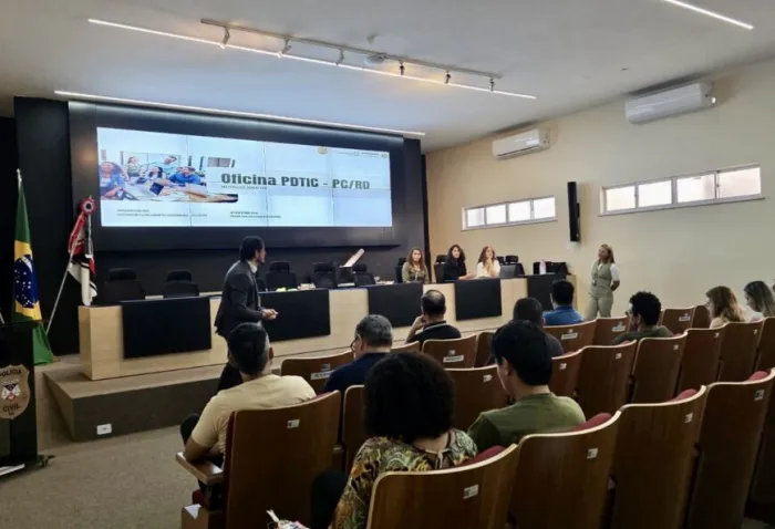 O PDTIC é um instrumento de planejamento que orienta as ações, projetos e investimentos em tecnologia da informação e comunicação dentro de uma instituição