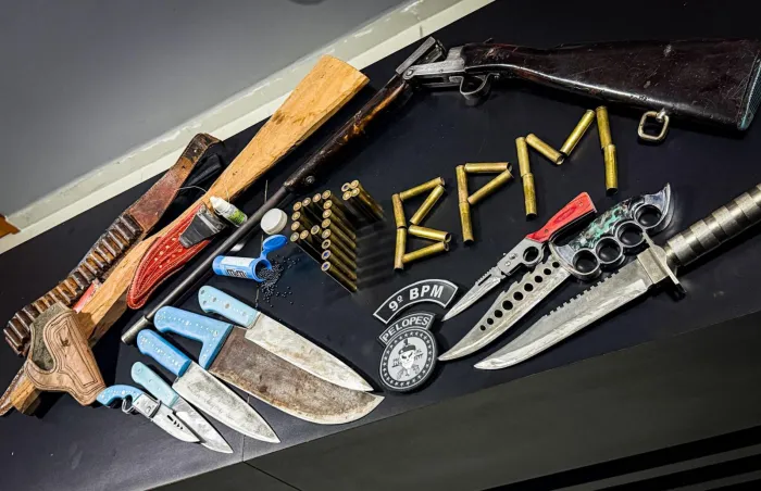 Polícia Militar apreende armas e drogas durante operações de combate à criminalidade em Roteiro e Inhapi