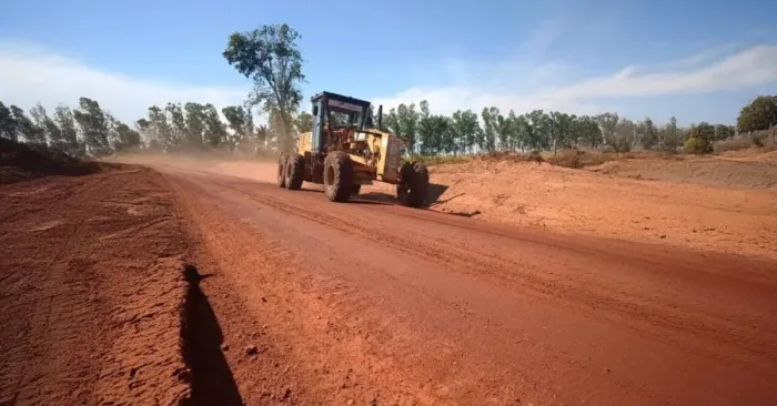  O objetivo é garantir segurança no trecho essencial para o escoamento da produção e transporte escolar (Foto: DER | Divulgação)