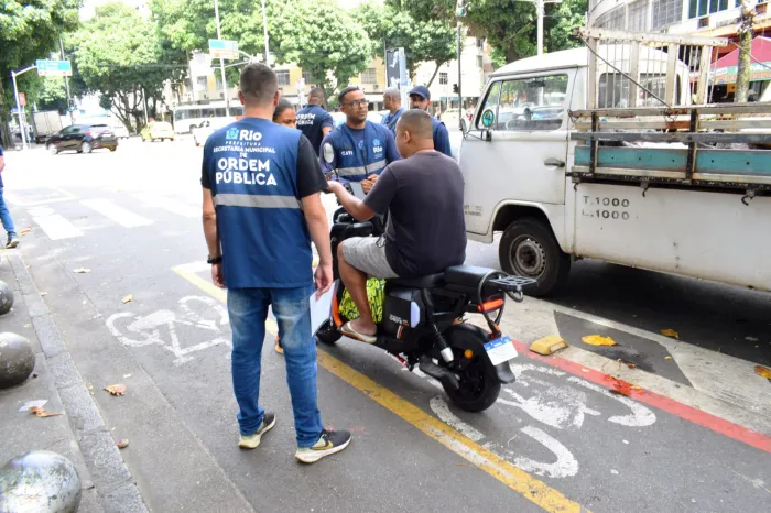 Fiscalização em ciclovias do Rio chega ao bairro da Tijuca, na Zona Norte