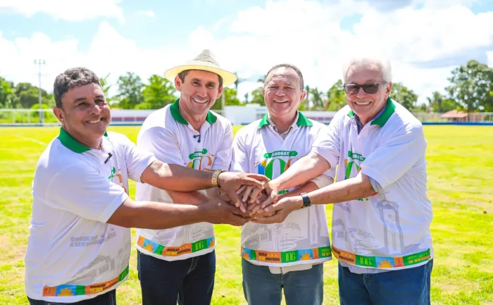 - Governo entrega pacote de obras nos 106 anos de Coroatá (Foto: Gilson Teixeira)