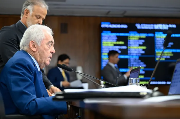 O senador Otto Alencar preside a CCJ - Foto: Andressa Anholete/Agência Senado