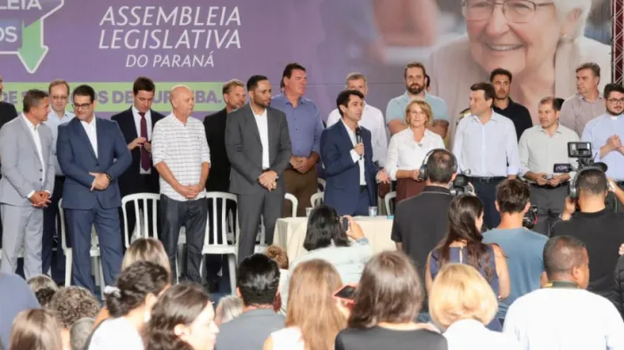 Assembleia nos Bairros passa pela Regional Cajuru e proporciona serviços e cidadania à população