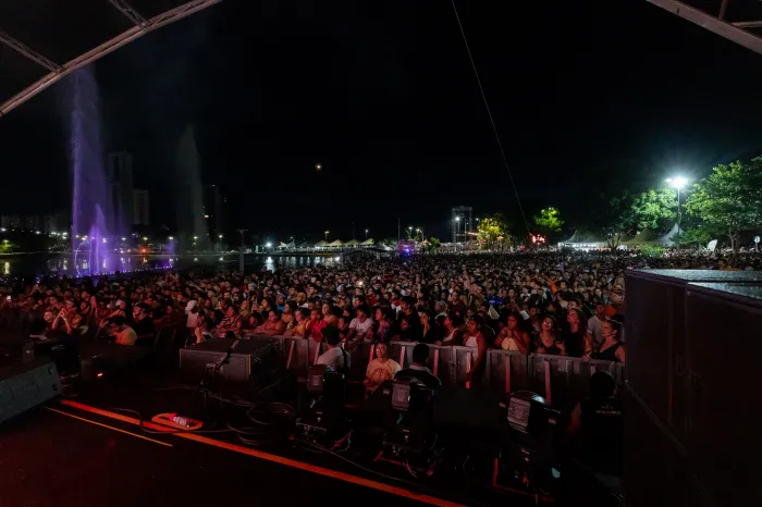 Mais de 60 mil pessoas celebram 307 anos de Cuiabá em abertura histórica no Parque das Águas