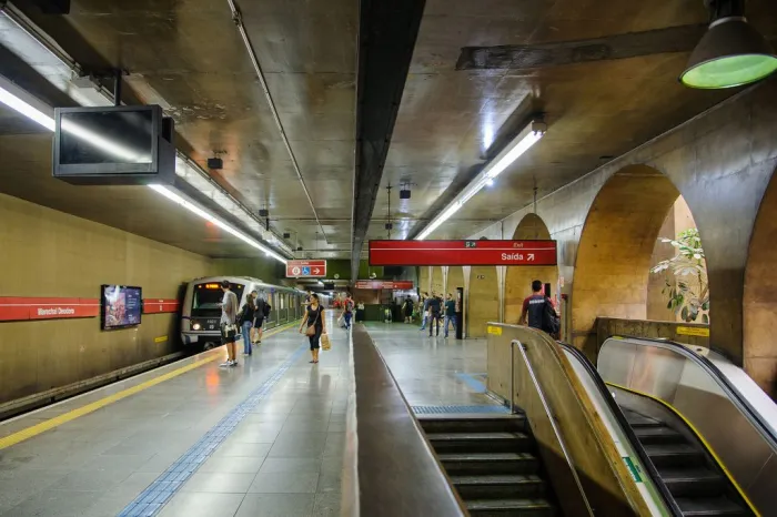 A medida prevê a utilização de um espaço de 525 m² localizado na Estação Marechal Deodoro, na região central da capital paulista