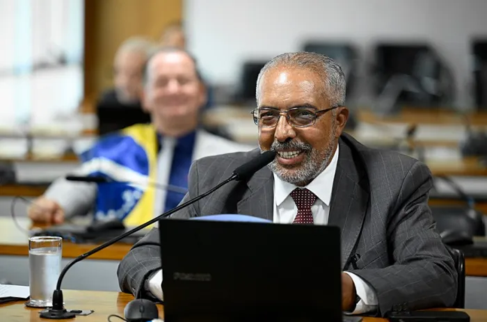 Paulo Paim apresentou relatório favorável ao PL 5.145/2020, de Jorge Kajuru; texto vai à análise da CE - Foto: Andressa Anholete/Agência Senado