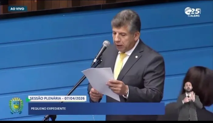 Policiais civis de Aparecida do Taboado recebem moção de aplauso na Assembleia Legislativa