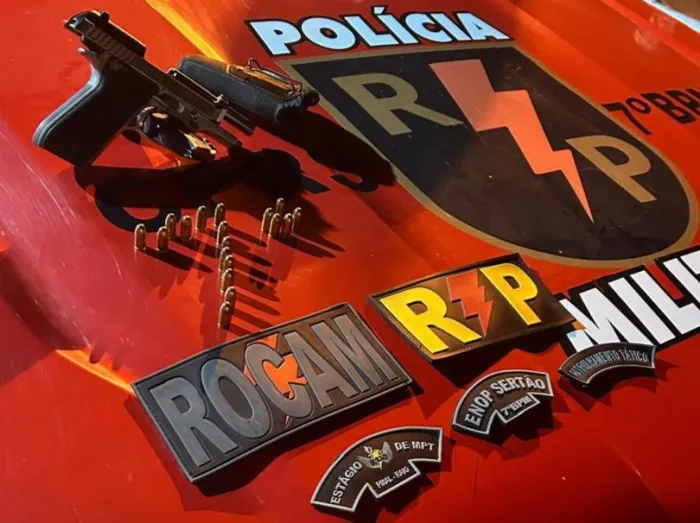 PM retira arma de fogo e drogas das ruas no interior de Alagoas