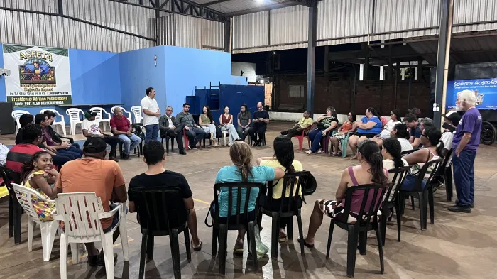 Durante o encontro, os gestores e equipes técnicas ouviram as demandas dos feirantes - Crédito da foto: Tainara Saraiva