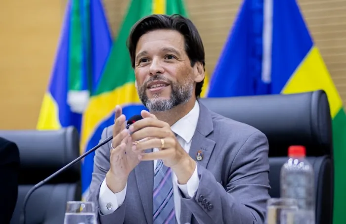  Delegado Camargo é autor do projeto (Foto: Thyago Lorentz I Secom ALE/RO)