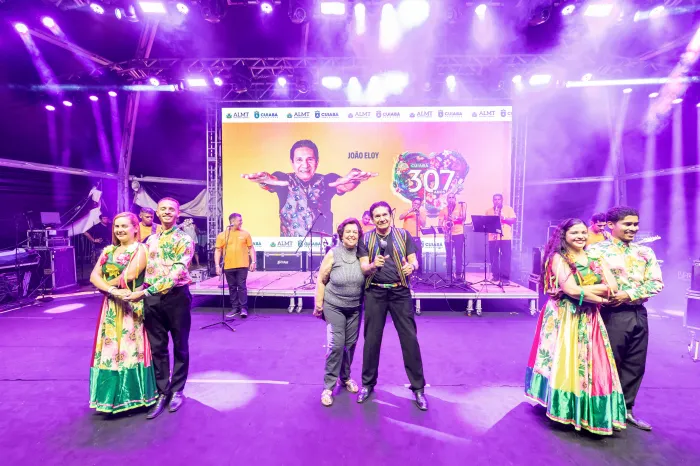 Terceira noite de comemoração valoriza rasqueado, samba e consolida 100 mil visitantes no Parque das Águas