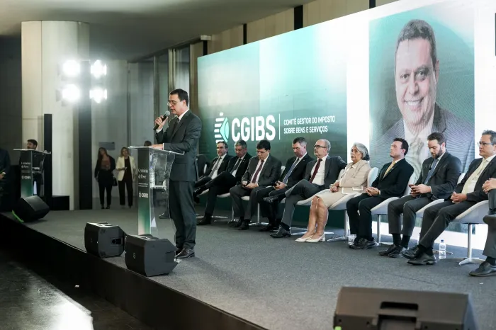 A Sefaz esteve representada pelo assessor especial de projetos, Luiz Dias, que também coordena a Comissão Técnica Operacional do Comitê Gestor do IBS - Caio Santana