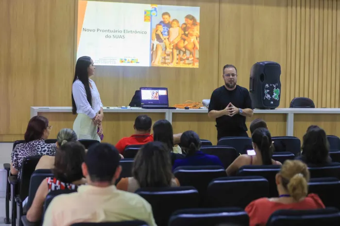 Encontro foi realizado na manhã desta sexta-feira, 10, no Núcleo de Atendimento Integrado - Crédito da foto: Júnior Suzuki