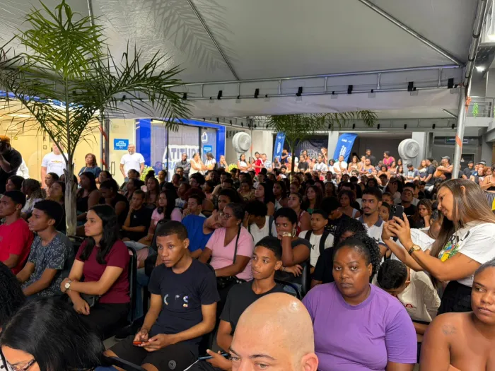 Polo do projeto Atitude Cidadã é inaugurado em Santa Cruz, com 500 vagas de oficinas para jovens