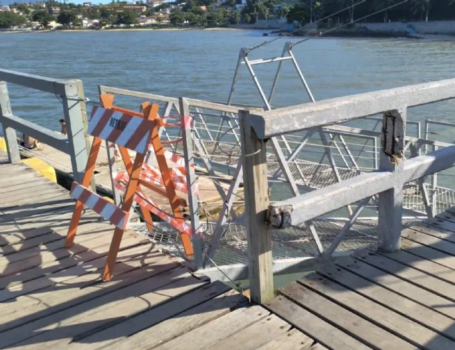 Prefeitura realiza interdição do Píer do Pontal da Cruz
