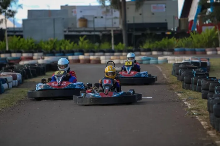 Lei Paulista de Incentivo ao Esporte apoia escola de kart em Birigui para jovens pilotos
