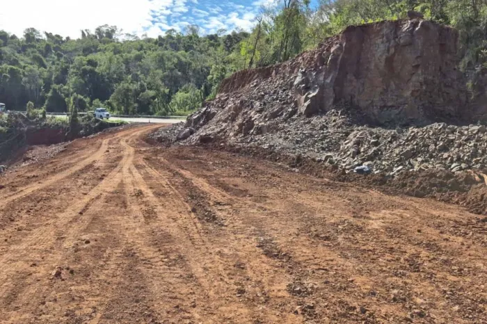 Rodovia em Nova Tebas terá detonação de rochas e interdição pontual nesta quarta