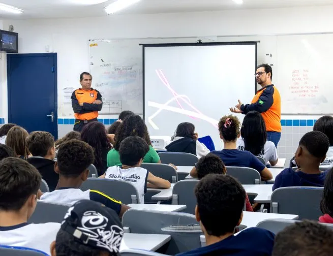Defesa Civil e Educação iniciam formação de Agente Mirim nas escolas municipais