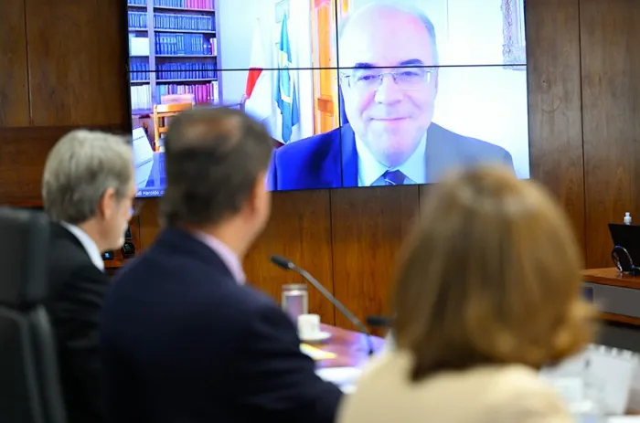 Atual embaixador do Brasil na Polônia, Haroldo Ribeiro foi sabatinado por videoconferência em setembro de 2025 - Foto: Andressa Anholete/Agência Senado