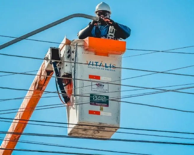 São Sebastião avança para iluminação 100% em LED com ganho de eficiência e segurança