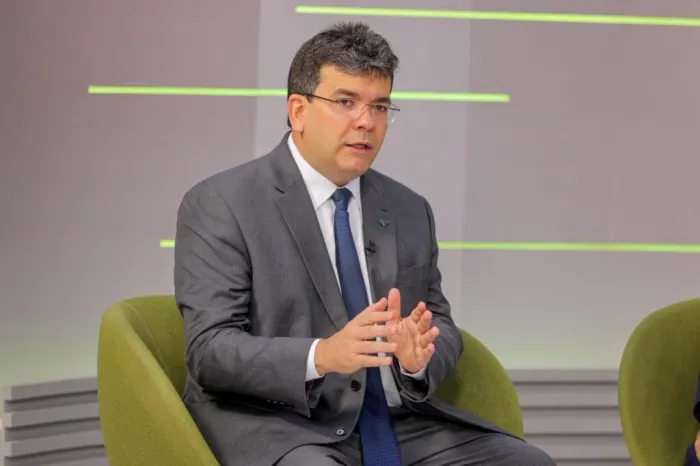Rafael Fonteles destaca medidas do governo federal para redução nos preços dos combustíveis; Piauí foi o primeiro a aderir