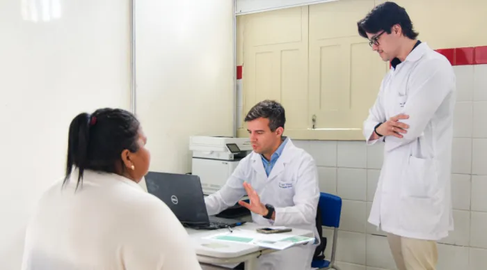 Do total, 3.791 correspondem a consultas especializadas, outros 9.024 foram destinados ao agendamento de exames pré-operatórios / Fotos: Felipe Goettenauer e Valter Sobrinho