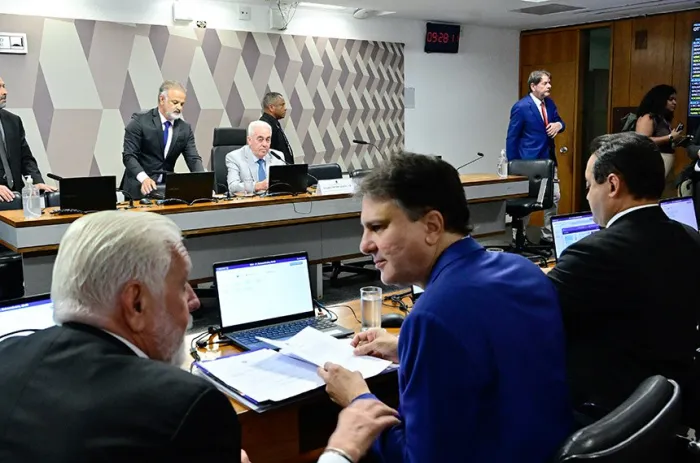 Jaques Wagner e Camilo Santana foram relatores das indicações de Margareth Rodrigues Costa para o cargo de ministra do TST e de Tarcijany Linhares Aguiar Machado para o cargo de defensora-geral da DPU - Foto: Geraldo Magela/Agência Senado