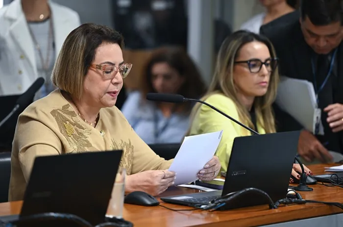 A senadora Jussara Lima (E) relatou o projeto - Foto: Saulo Cruz/Agência Senado