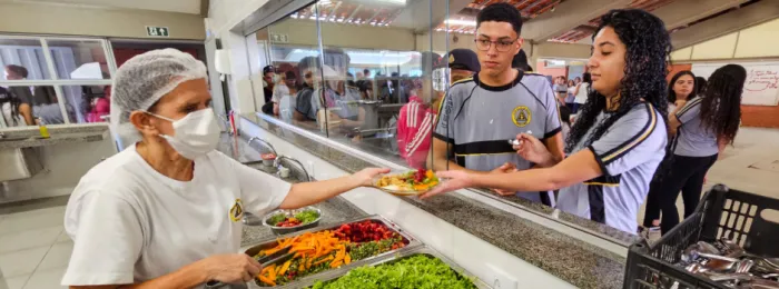 Governo de Minas antecipa pagamento e já garante 80% dos recursos da merenda escolar estadual em 2026