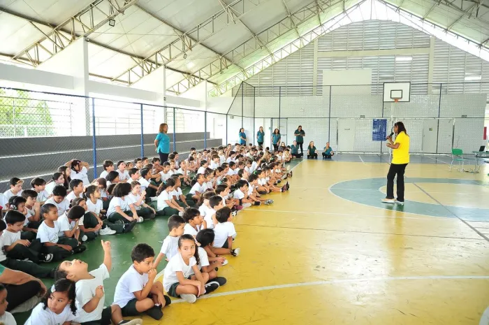 'Sementinha' promoveu atividade lúdica em alusão ao Dia Nacional do Livro Infantil,