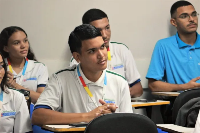 Piauí gerou mais de 48 mil oportunidades para jovens entre 2023 e 2025 com estágios, crédito, bolsas e empregos