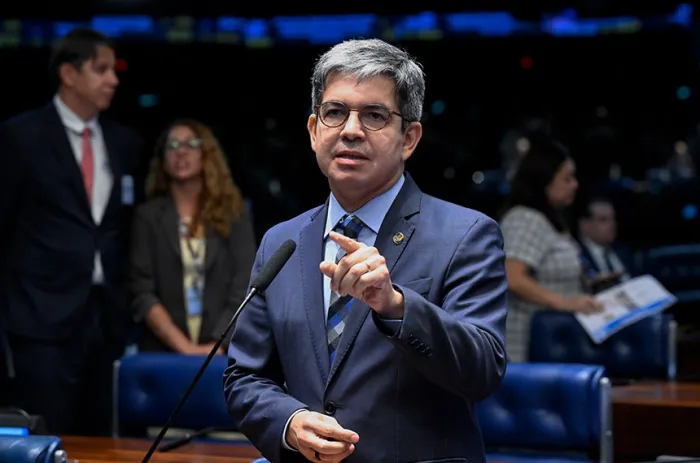 Randolfe Rodrigues (PT-AP), autor do projeto que virou lei - Foto: Carlos Moura/Agência Senado