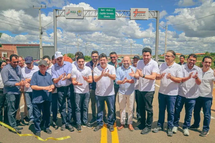 Com mais de R$ 29 milhões, Rafael inaugura rodovias e destaca impacto econômico em Capitão Gervásio Oliveira