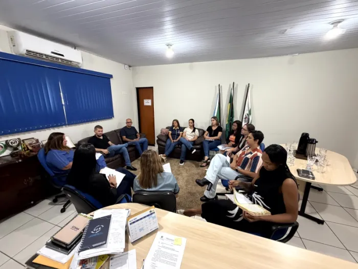 Prefeita Márcia Amaral recebe Plano Municipal da Primeira Infância e reforça compromisso com desenvolvimento das crianças