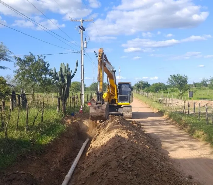 Nova adutora proporcionará segurança hídrica para população de Nova Fátima e Pé de Serra