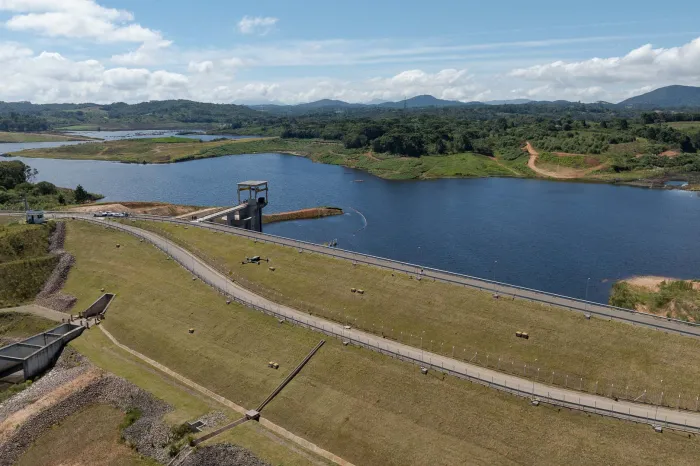 Sanepar usa drone e barco autônomo para garantir eficiência no Miringuava