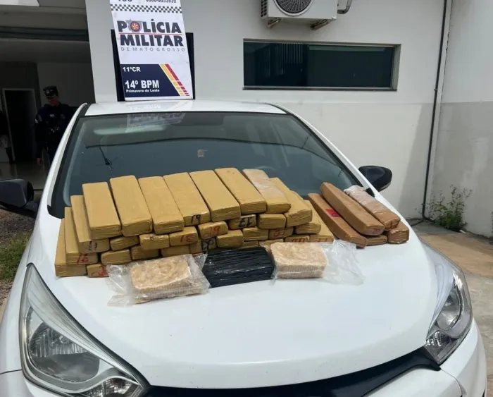 Polícia Militar prende dois faccionados com 42 tabletes de entorpecentes