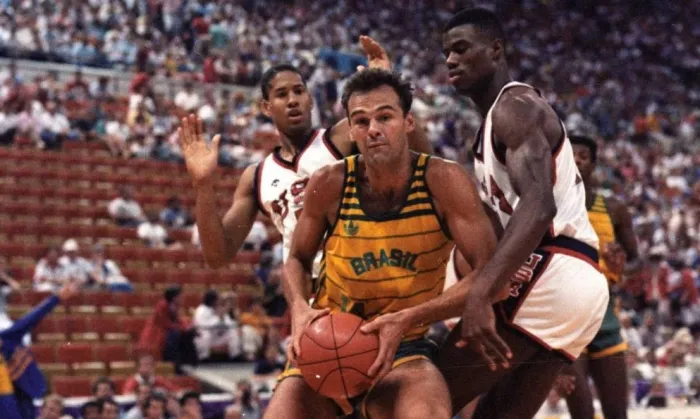 “Mão Santa” construiu uma trajetória extraordinária como referência mundial no basquete. Foto: Acervo NBB/Divulgação.