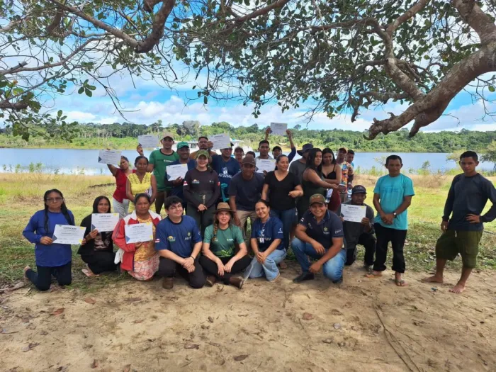 Em São Sebastião do Uatumã, Idam fortalece organizações rurais em comunidades do rio Jatapu