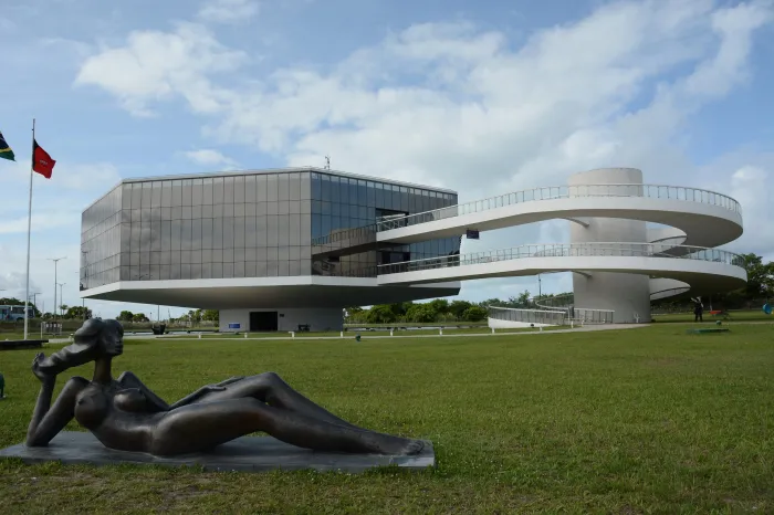 Estação Cabo Branco retoma as aulas de Yoga ao ar livre nesta sexta-feira