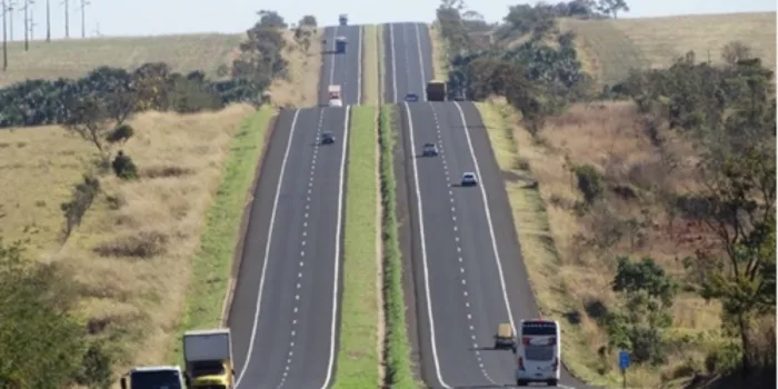 Atenção motoristas! Rodovias estaduais têm tráfego restrito no feriado de Tiradentes