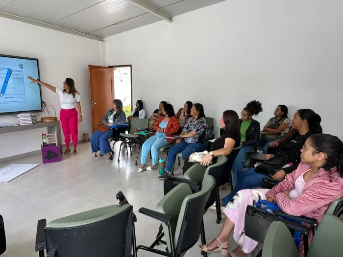 Recomposição das Aprendizagens: Smed promove formação para estagiários do projeto Alfabetização em Foco